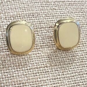 Vintage style earrings